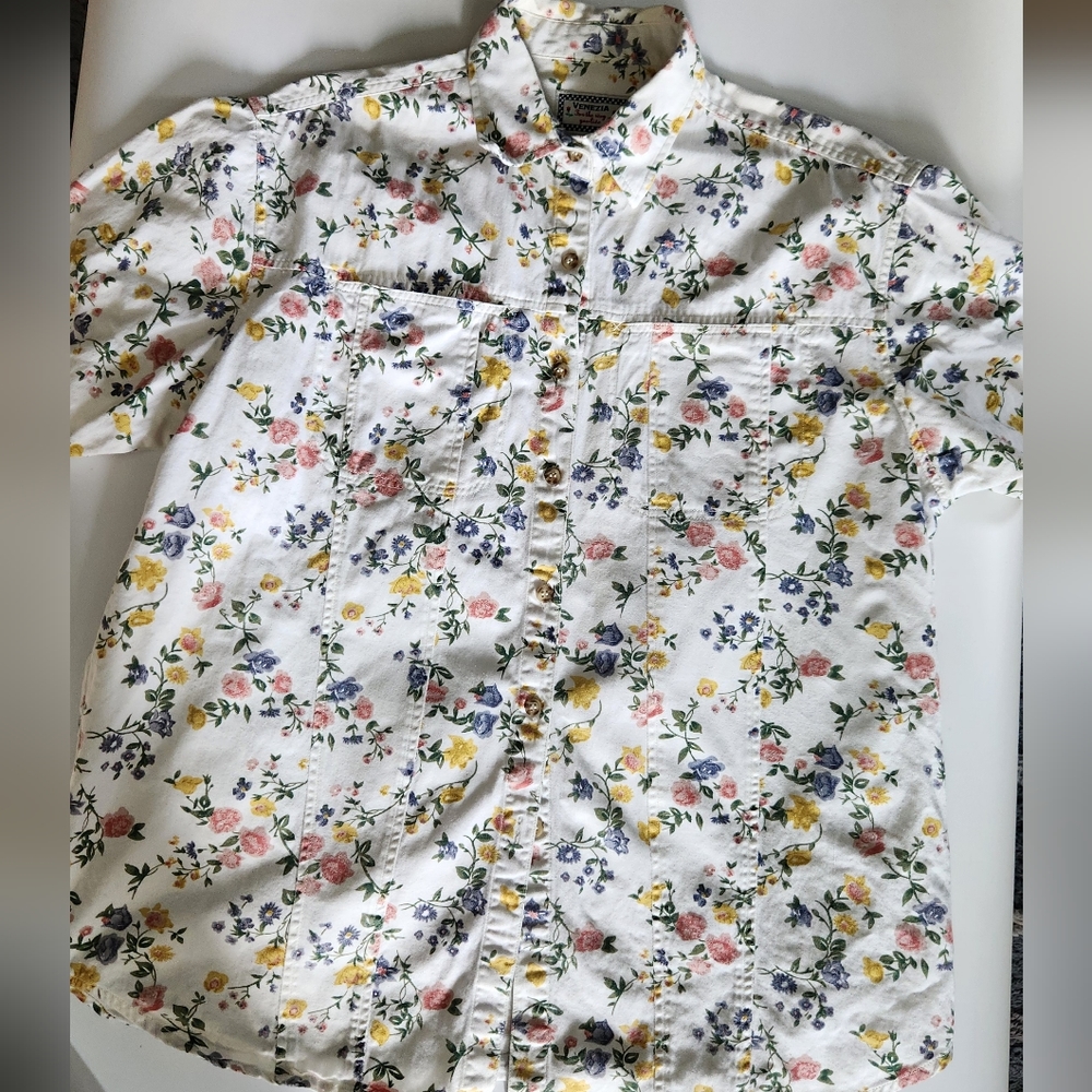 Venezia Short Sleeve Women's Floral Top